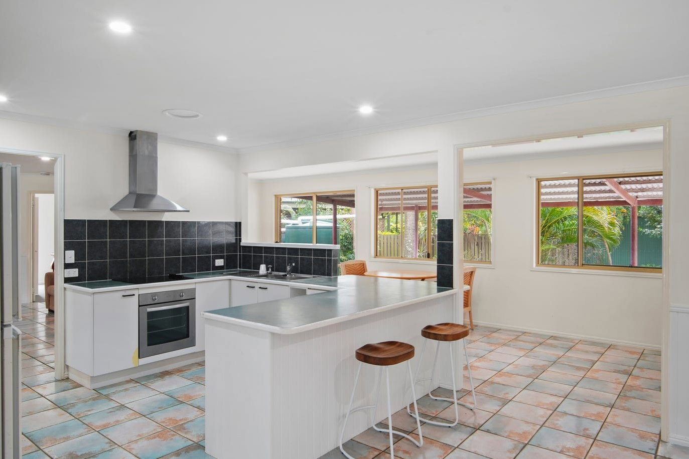 3 Jeffrey Court, Agnes Water  QLD  4677