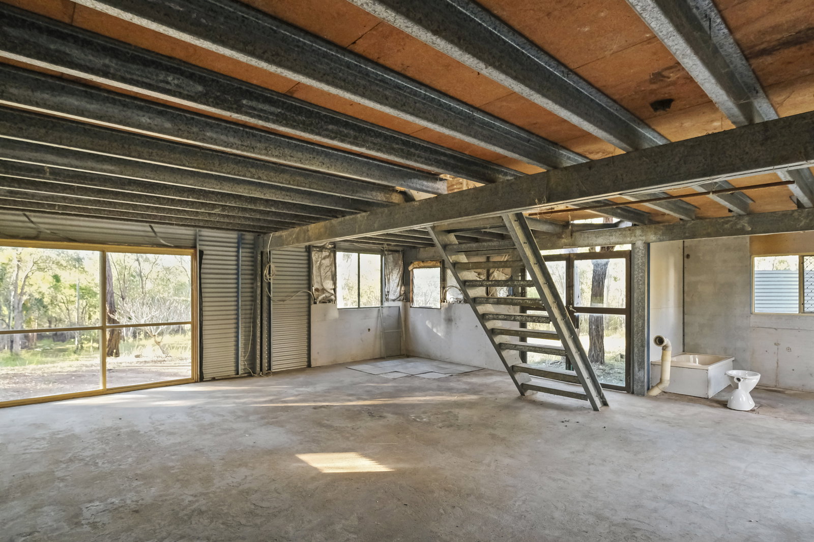90 H H Innes Road, Horse Camp  QLD  4671