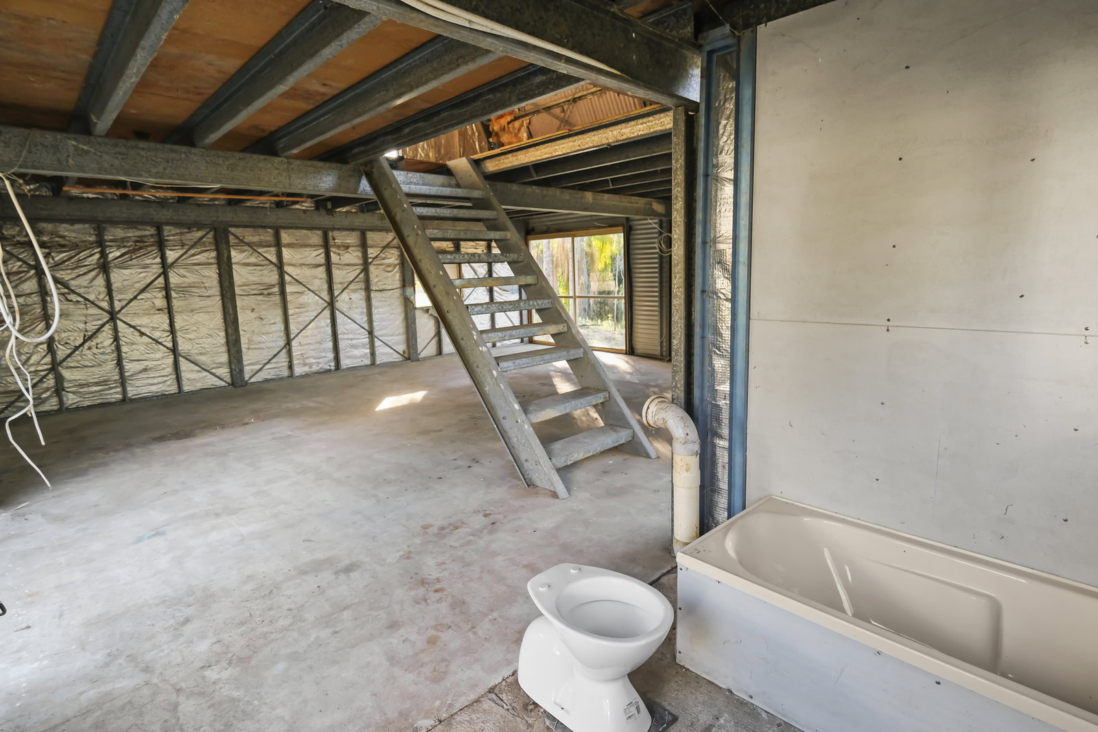 90 H H Innes Road, Horse Camp  QLD  4671