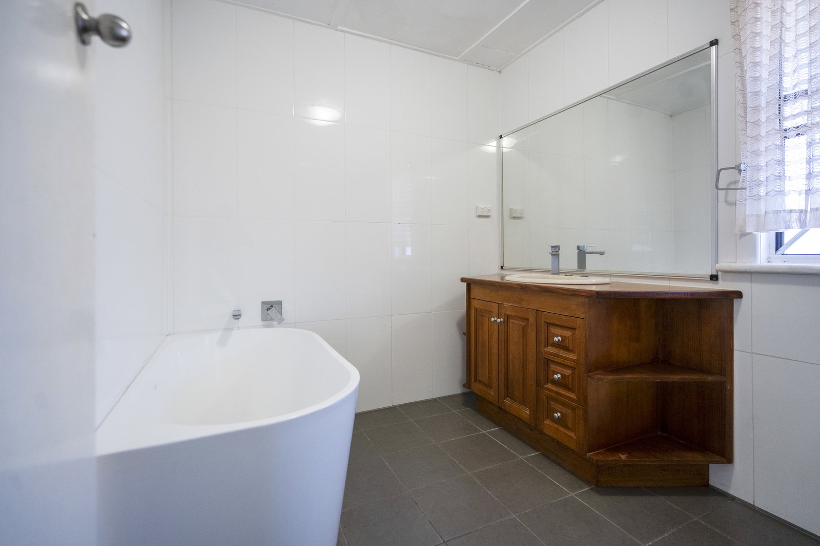 33 Burnett Street, Bundaberg South  QLD  4670