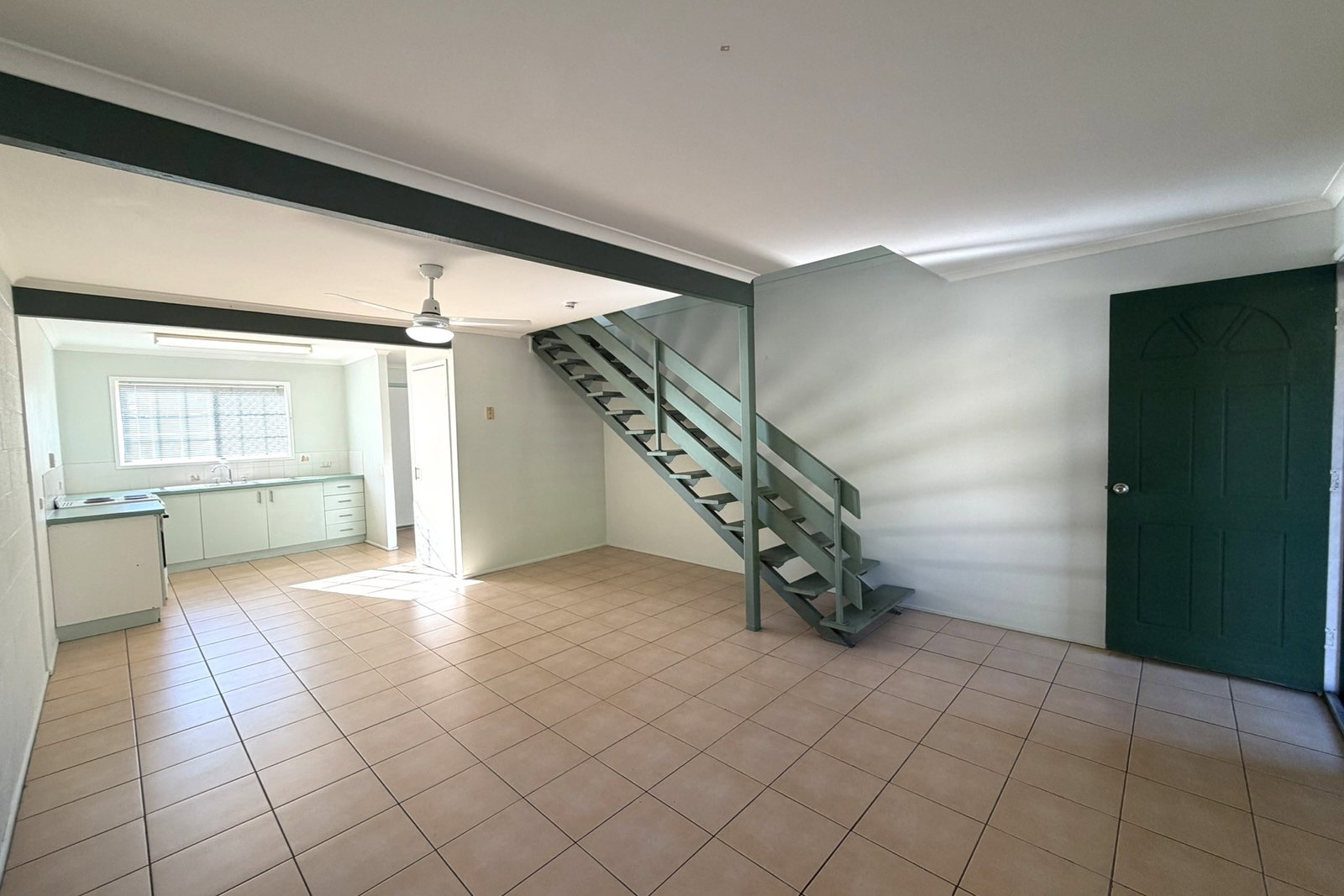 6/218 Auckland Street, Gladstone Central  QLD  4680
