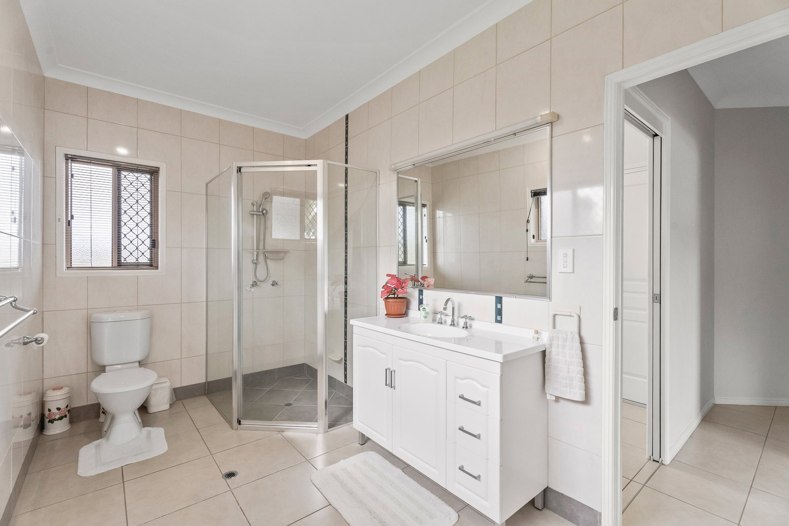 5 Franklin Close, Tinana  QLD  4650