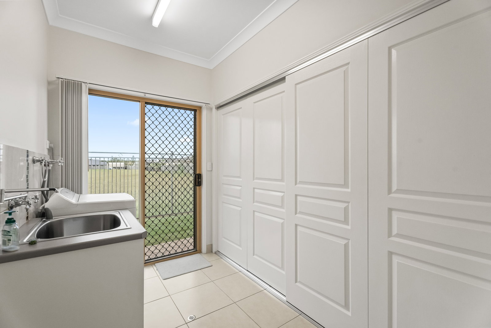 5 Franklin Close, Tinana  QLD  4650