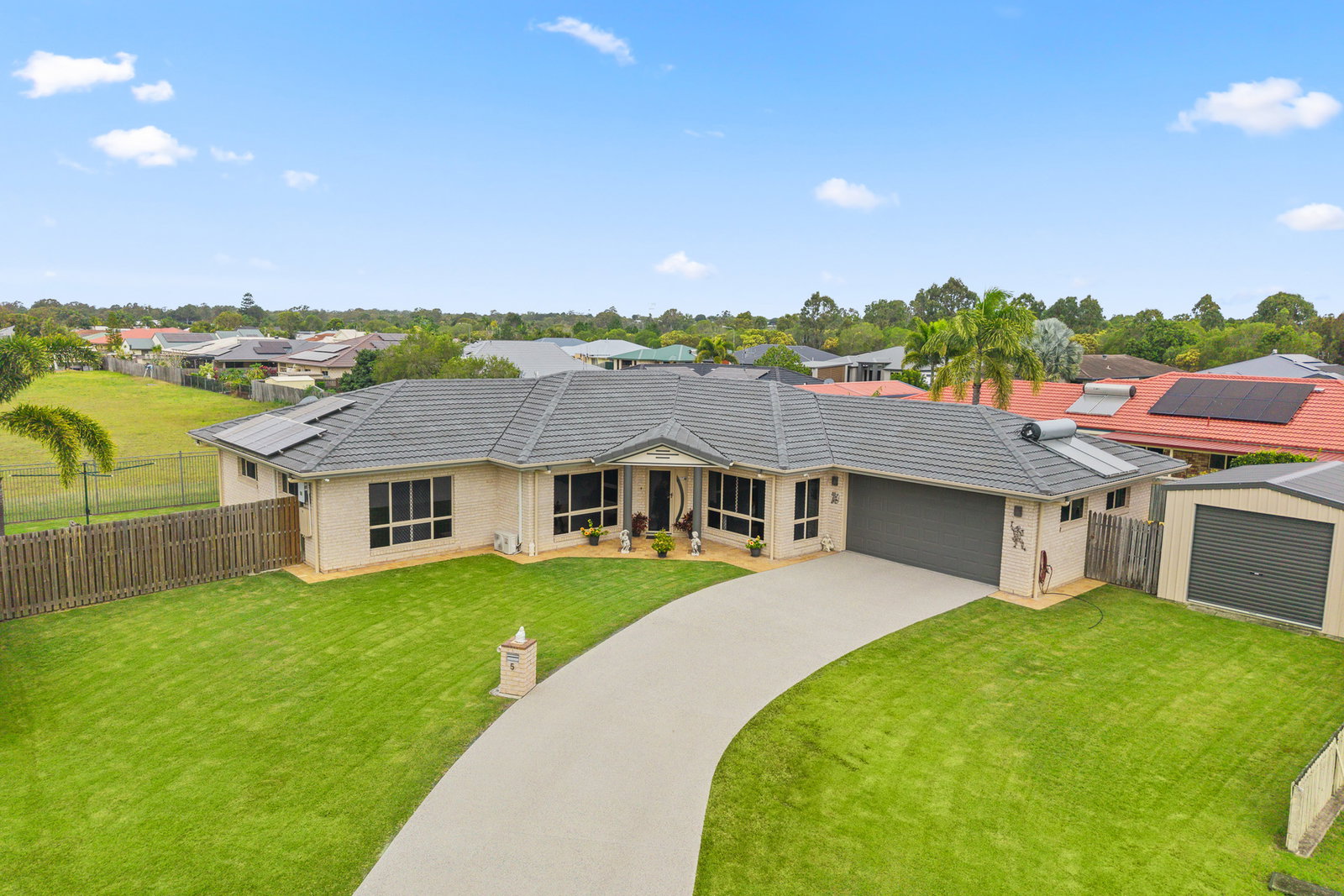 5 Franklin Close, Tinana  QLD  4650