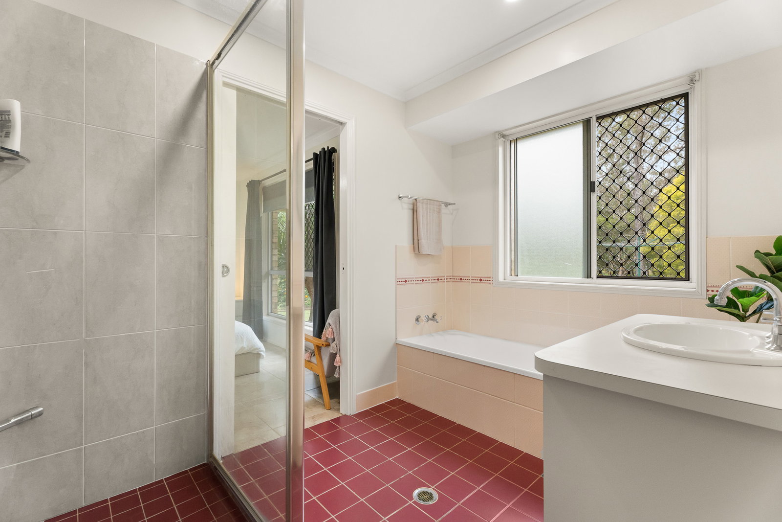 134 Eatonvale Road, Tinana  QLD  4650