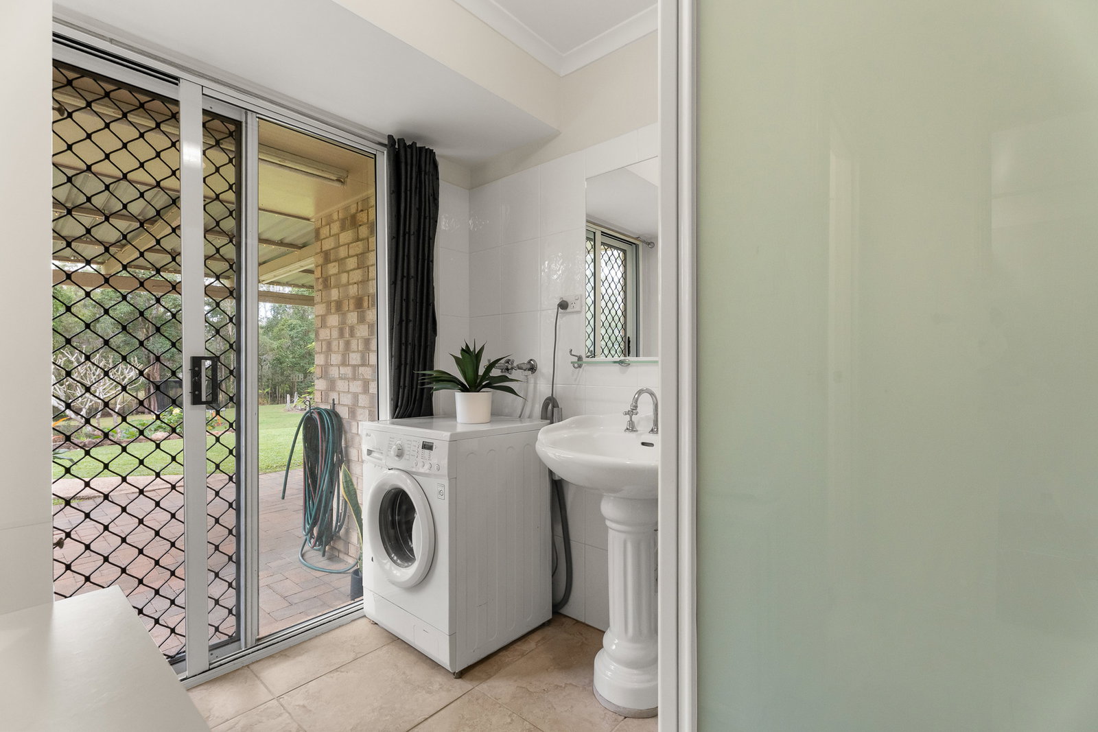 134 Eatonvale Road, Tinana  QLD  4650