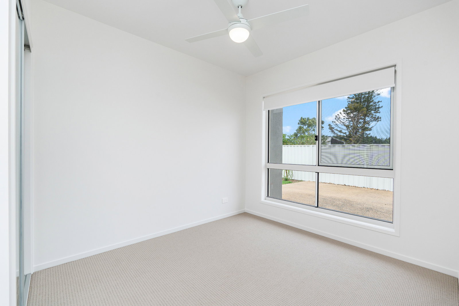 1/17 Oyster Place, Elliott Heads  QLD  4670