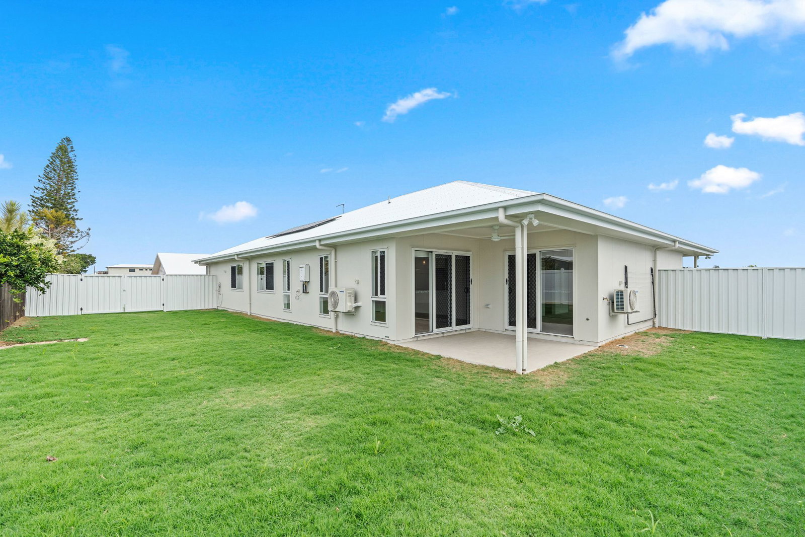 1/17 Oyster Place, Elliott Heads  QLD  4670
