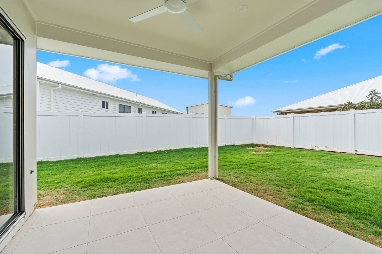 1/17 Oyster Place, Elliott Heads  QLD  4670