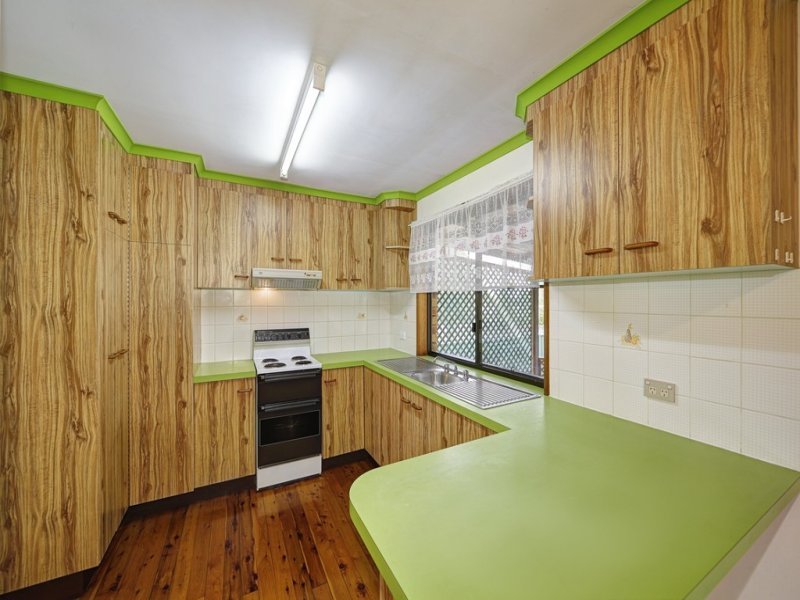 54 Glenview Crescent, AVOCA  QLD  4670