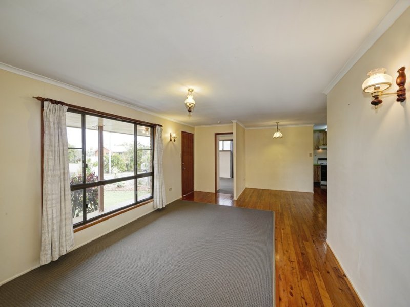 54 Glenview Crescent, AVOCA  QLD  4670