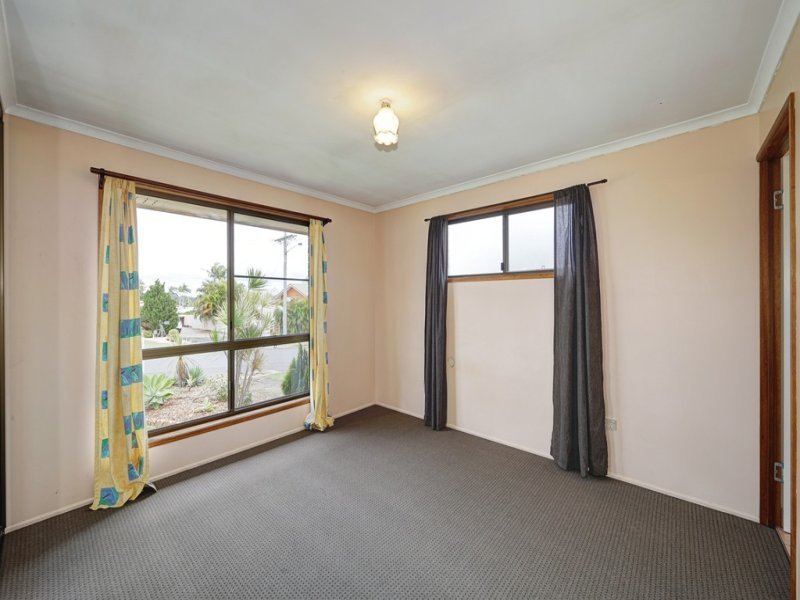 54 Glenview Crescent, AVOCA  QLD  4670