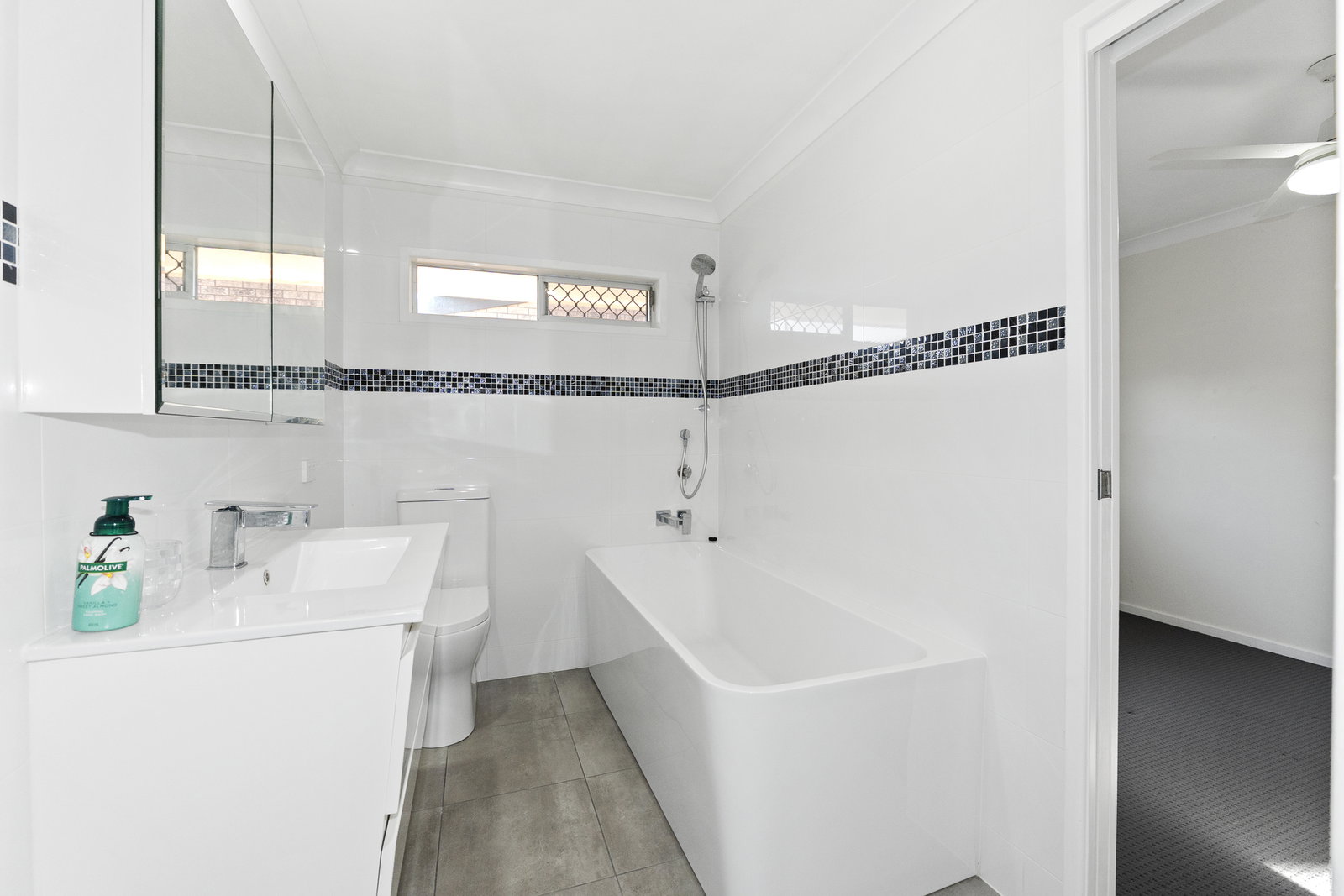 56 Moran Street, Svensson Heights  QLD  4670
