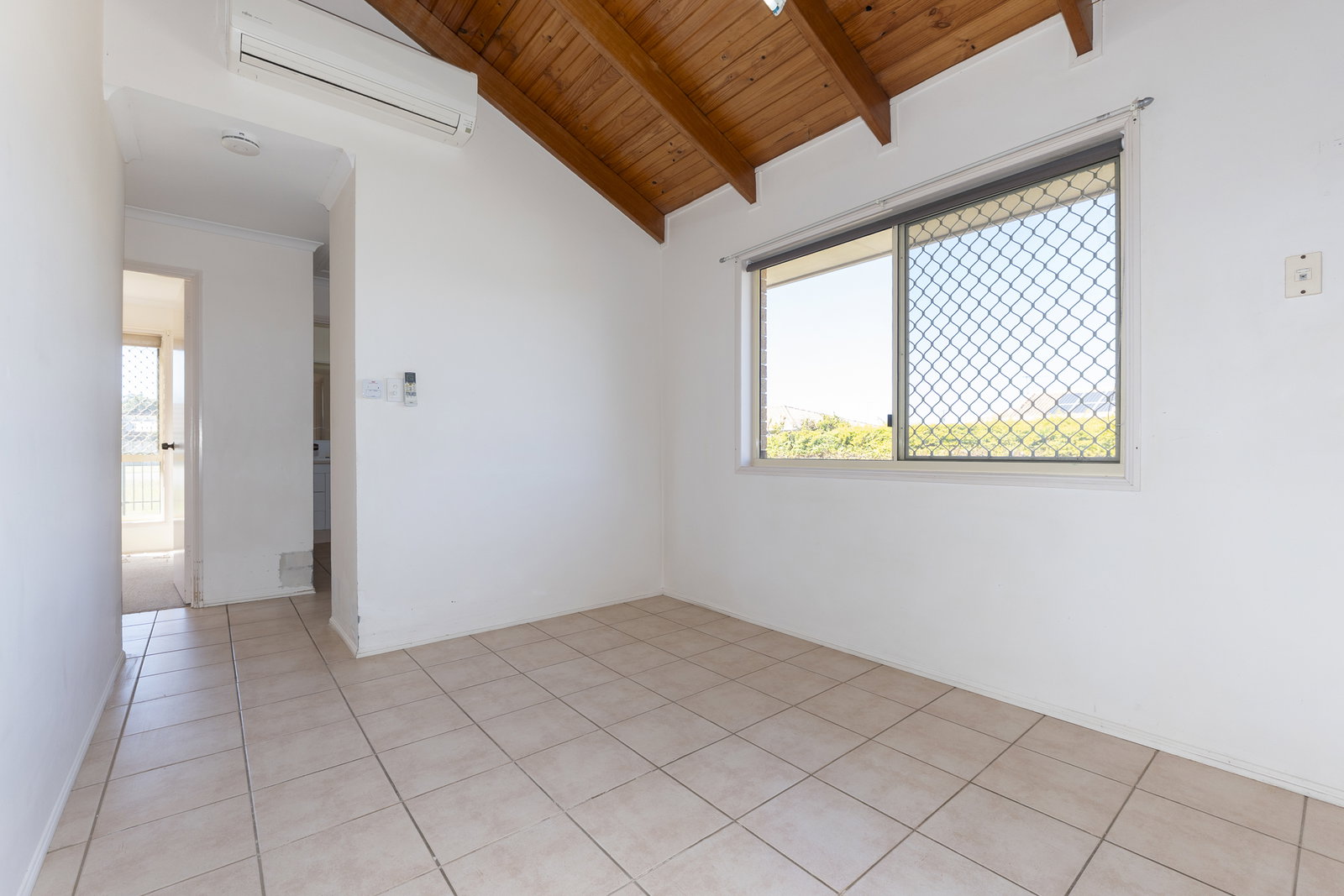9/23 Thabeban Street, Avenell Heights  QLD  4670