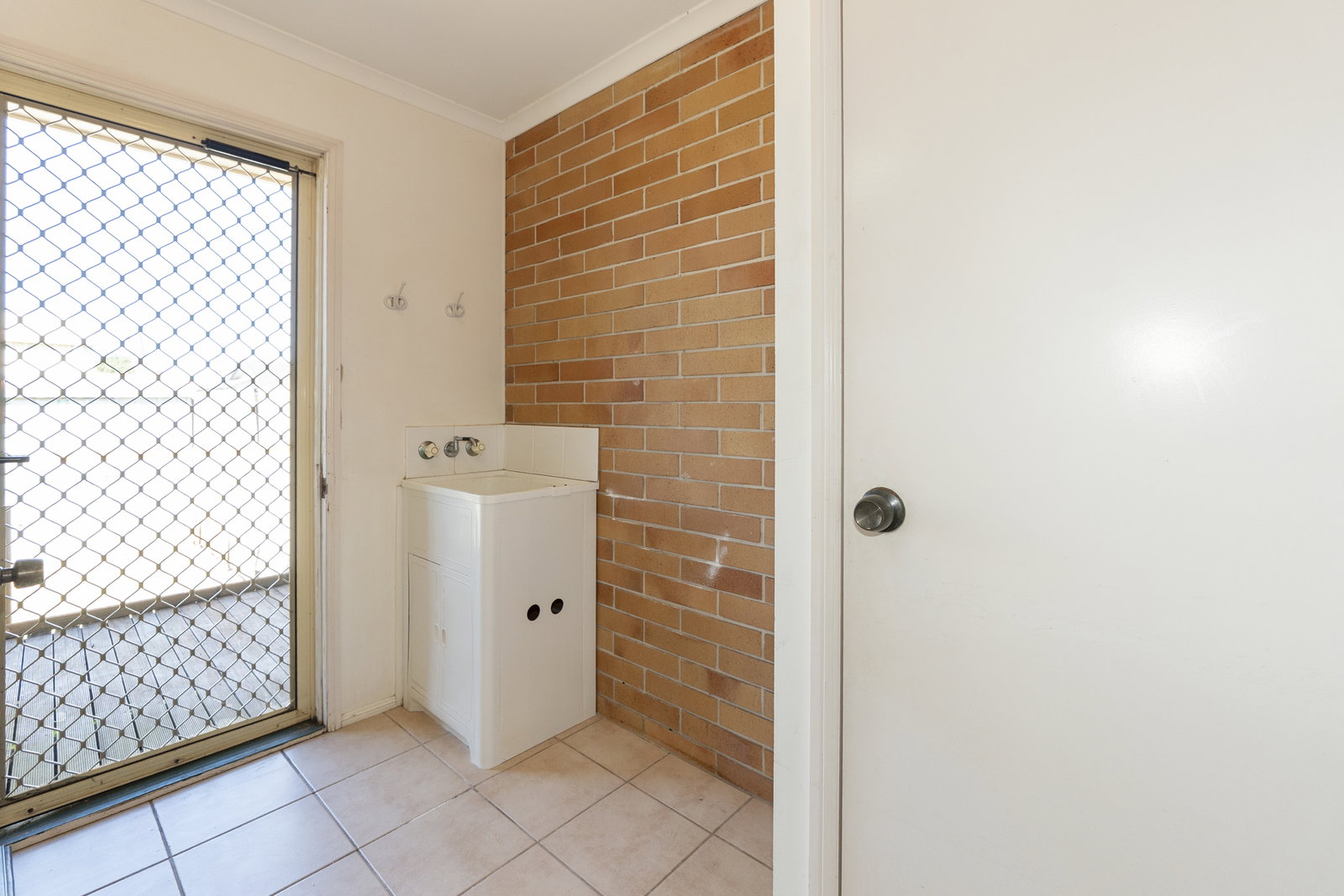 9/23 Thabeban Street, Avenell Heights  QLD  4670