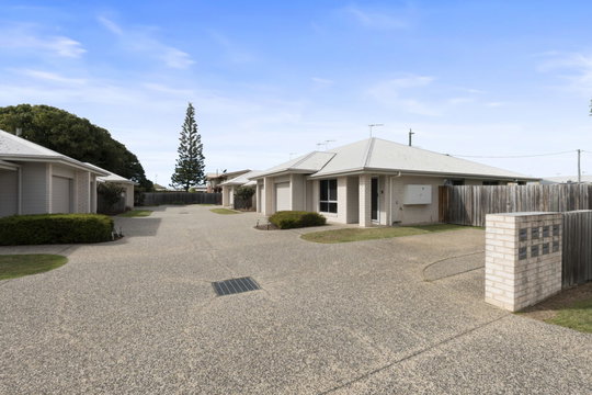 8/20a Water Street, Bundaberg South  QLD  4670