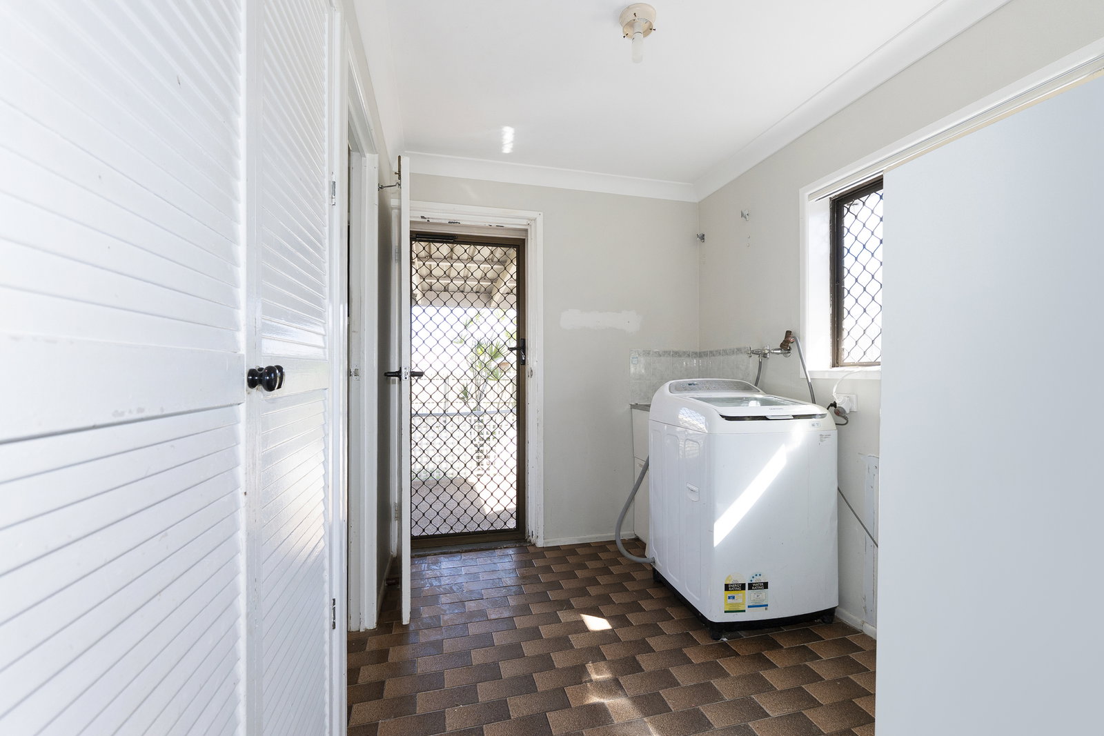 5 Ebbesen Street, Bundaberg East  QLD  4670