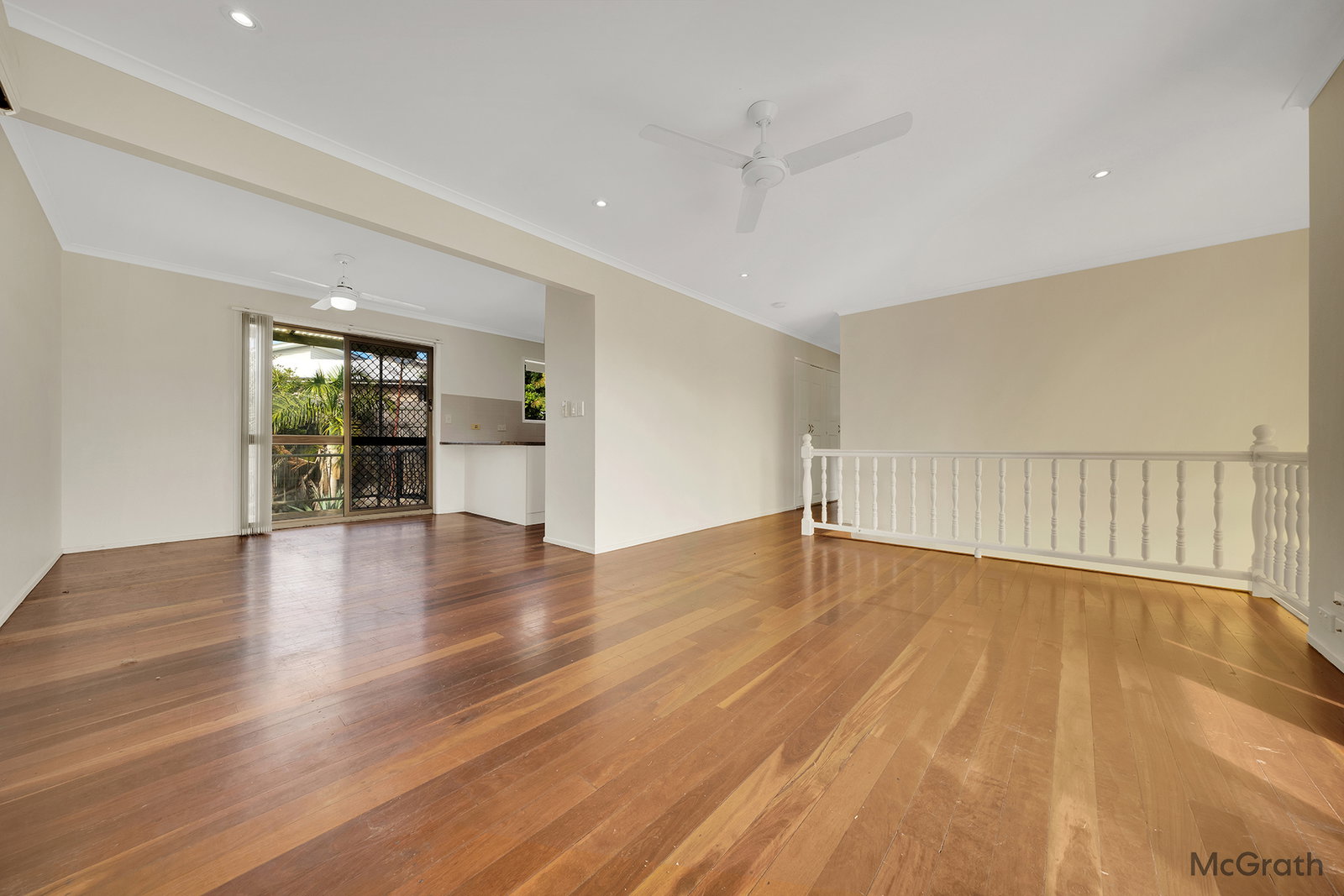 8 Quandong Court, Kin Kora  QLD  4680