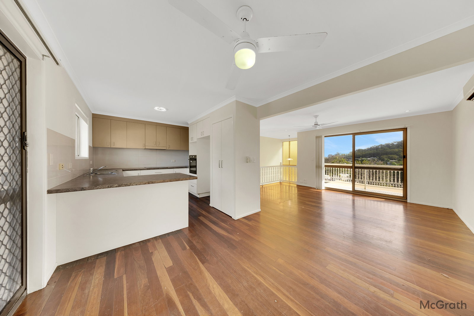 8 Quandong Court, Kin Kora  QLD  4680