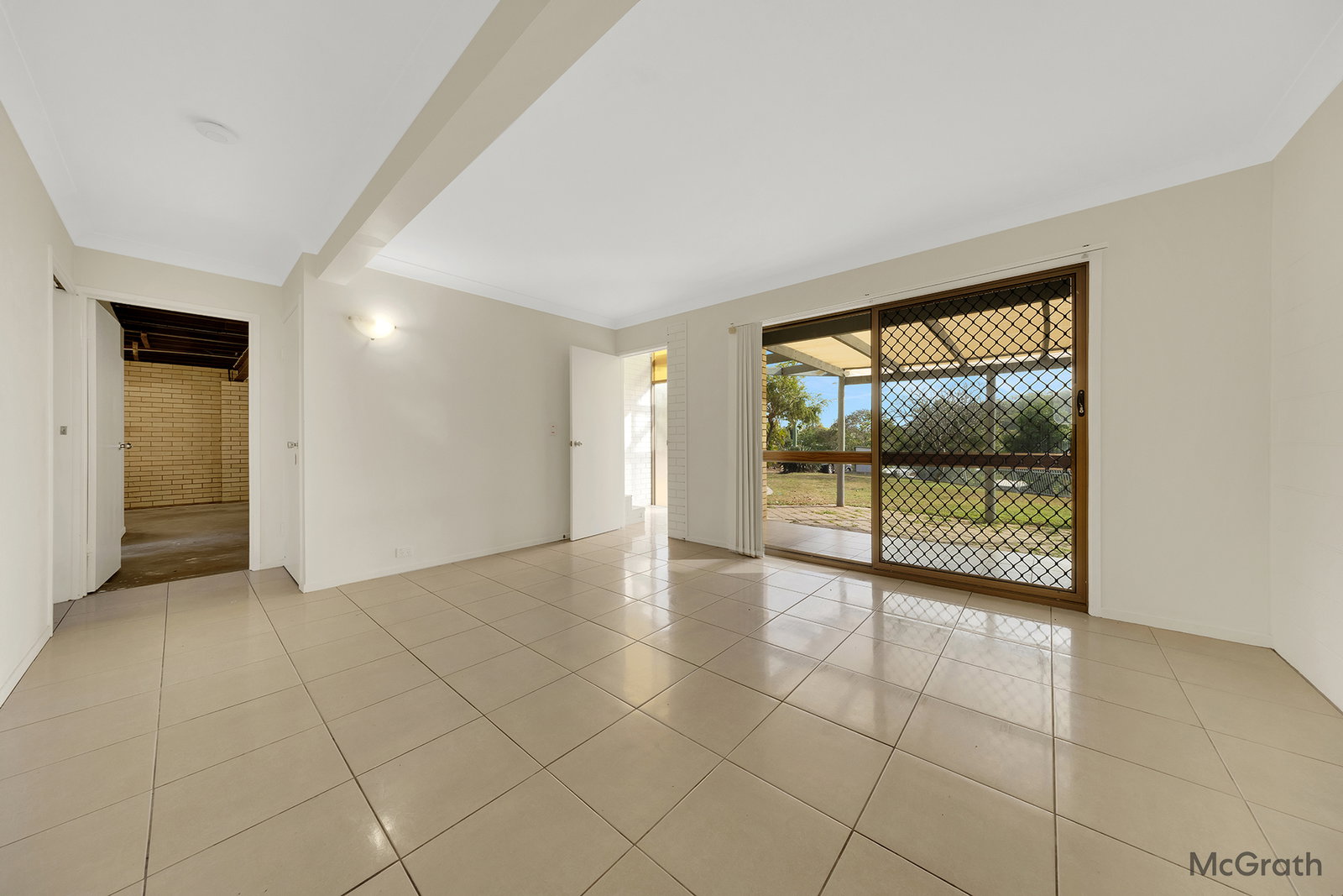 8 Quandong Court, Kin Kora  QLD  4680