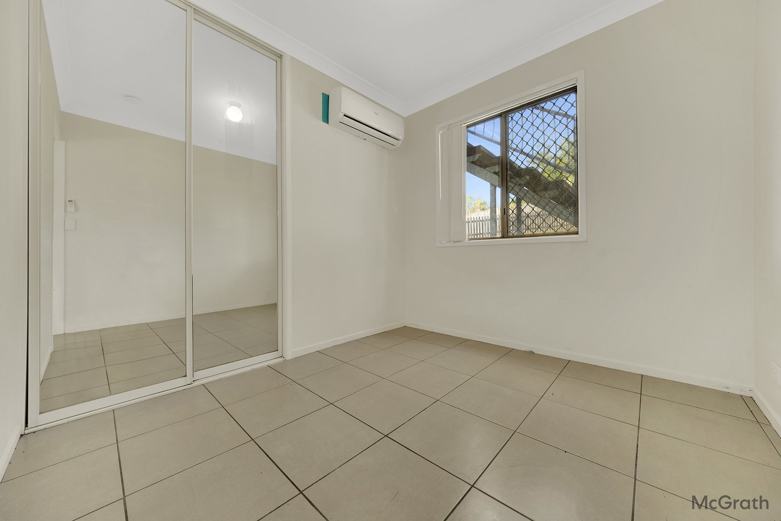 8 Quandong Court, Kin Kora  QLD  4680