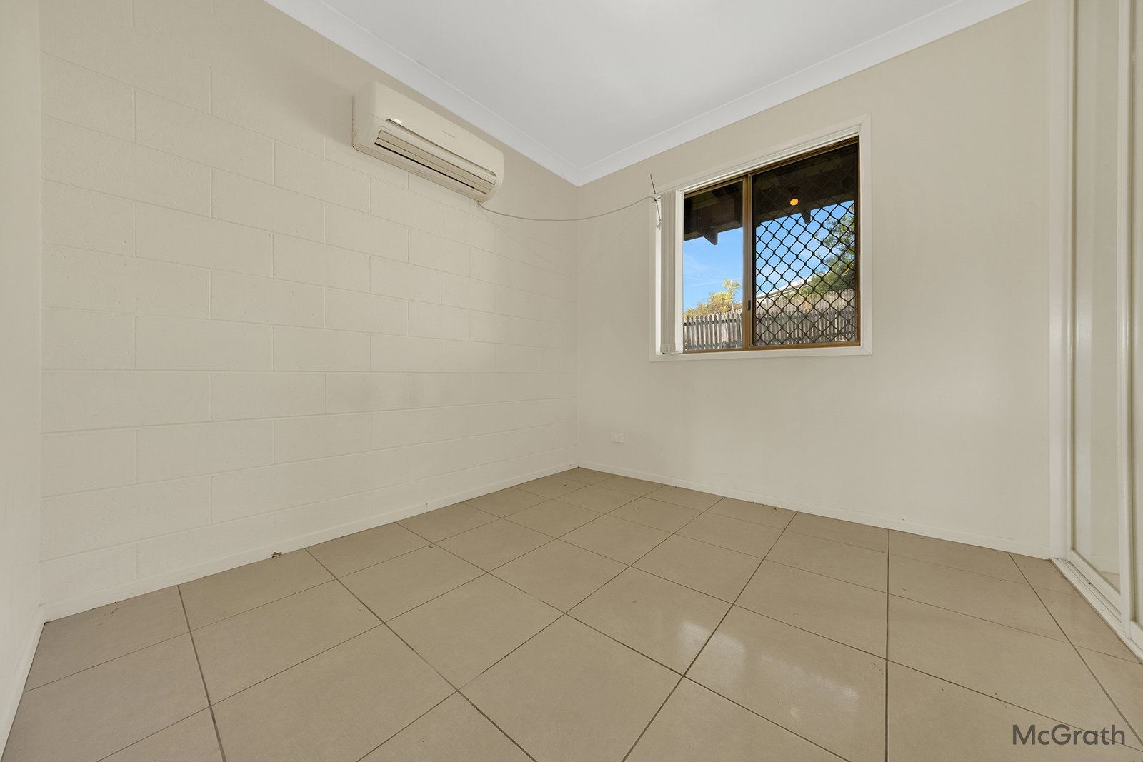 8 Quandong Court, Kin Kora  QLD  4680