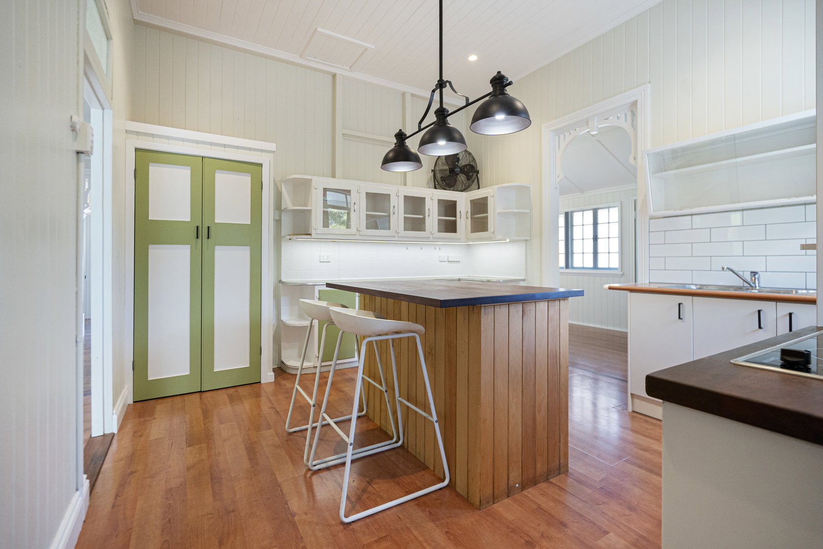 27 Royal Boulevard, Moore Park Beach  QLD  4670