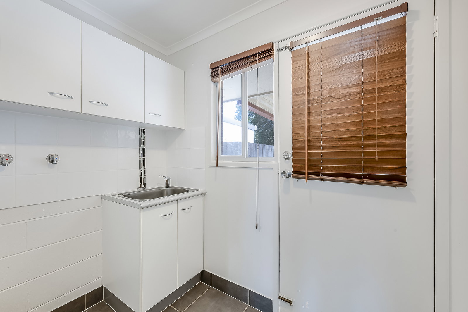 2/28 Sunset Drive, Thabeban  QLD  4670