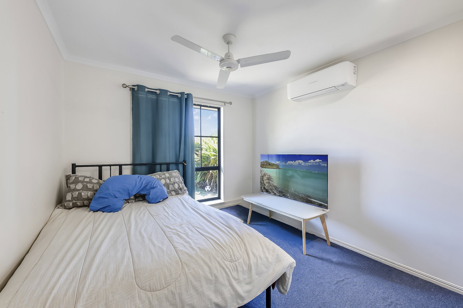 90 Clearview Avenue, Thabeban  QLD  4670