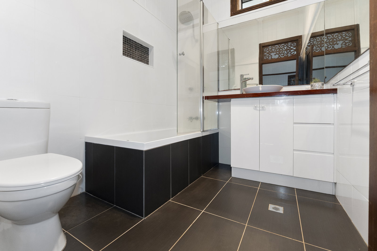 107A Walker Street, Bundaberg West  QLD  4670