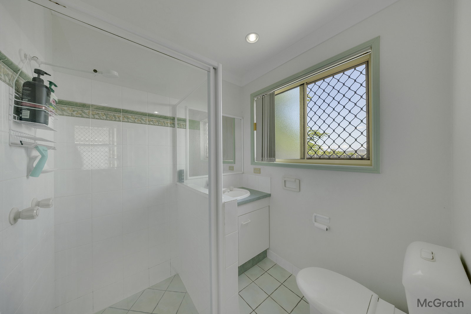 200 J Hickey Avenue, Clinton  QLD  4680
