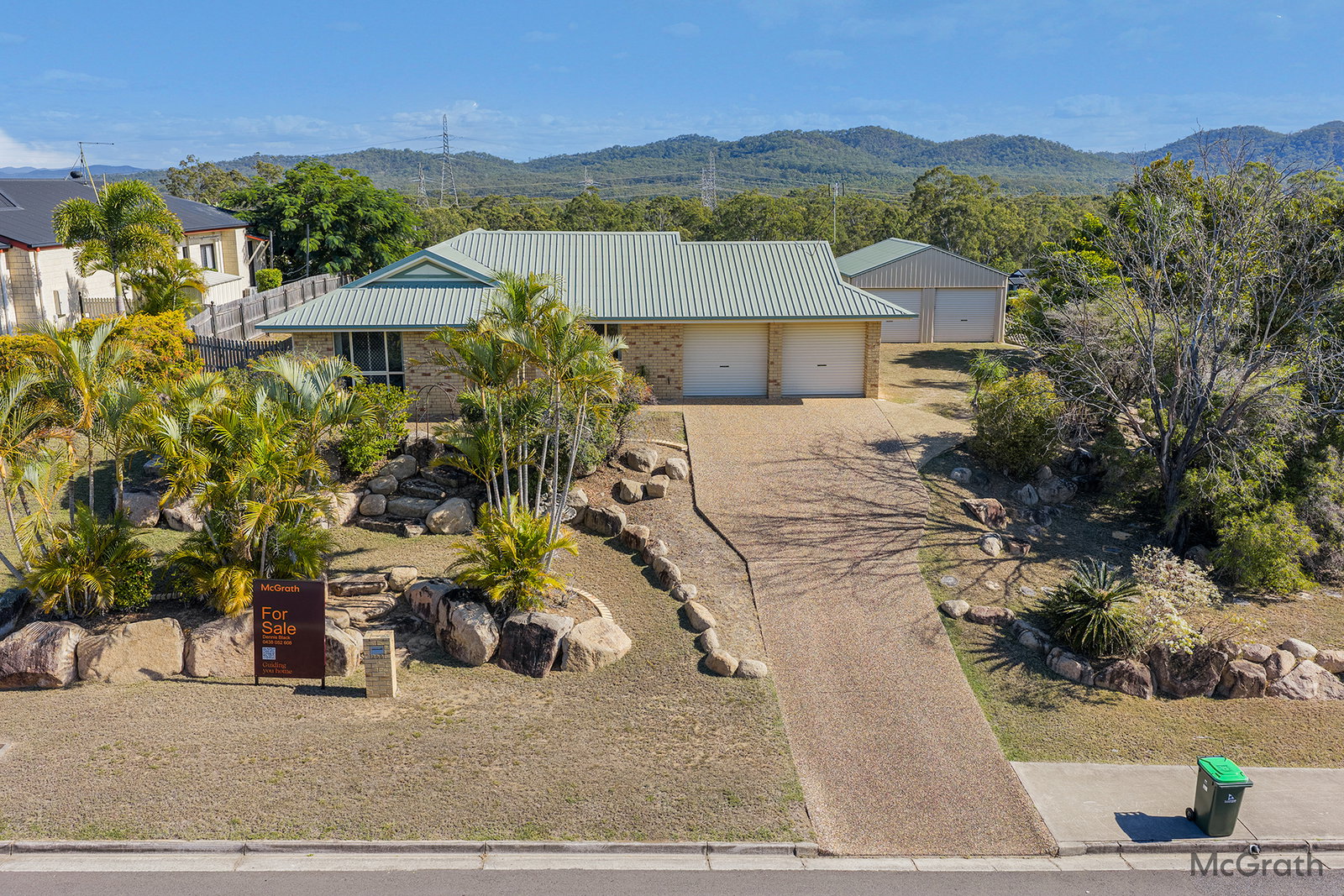200 J Hickey Avenue, Clinton  QLD  4680