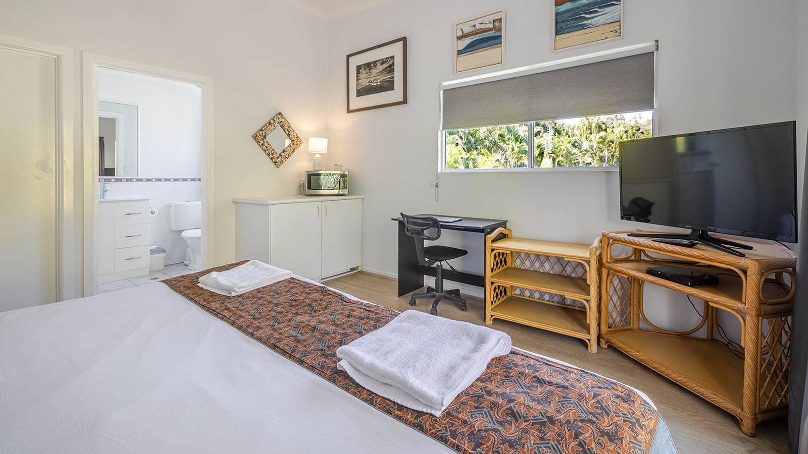 8/4 Ocean Beach Drive, Agnes Water  QLD  4677