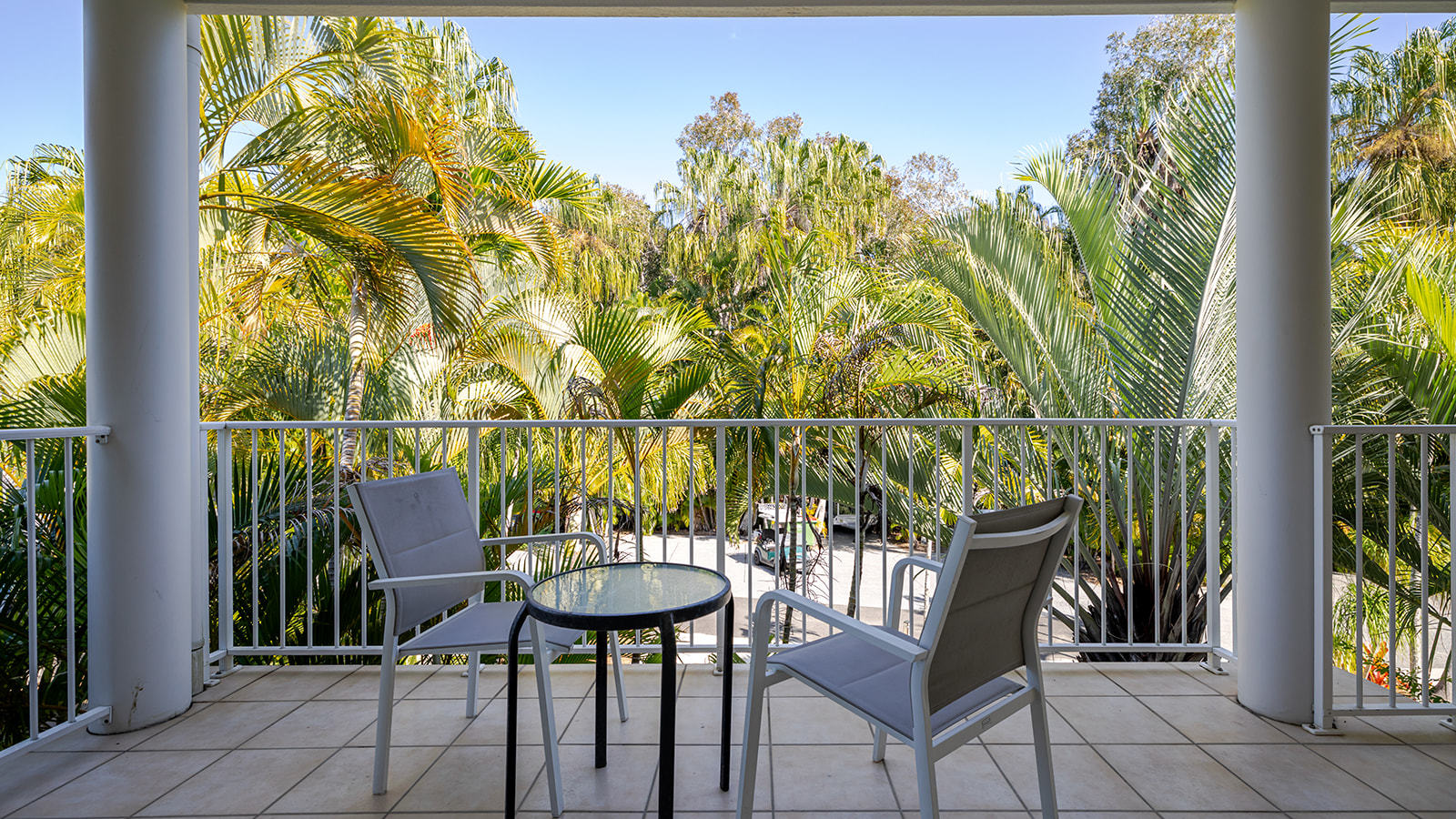 8/4 Ocean Beach Drive, Agnes Water  QLD  4677
