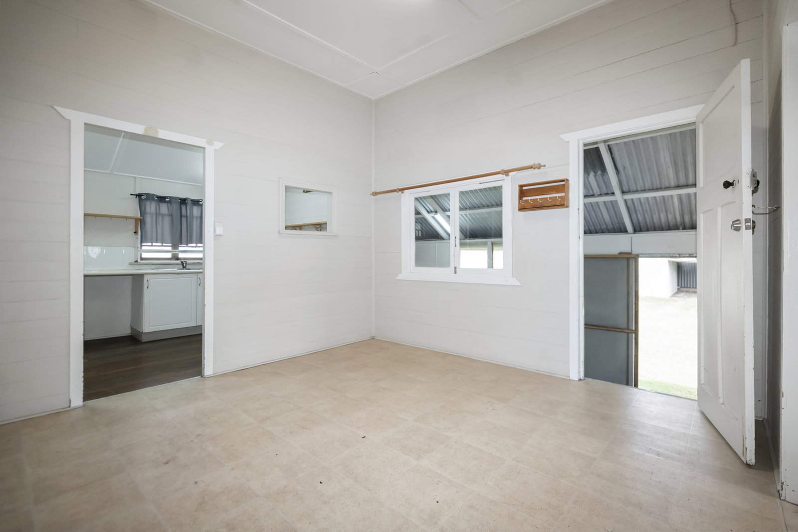 11 Castlereagh Street, Bundaberg South  QLD  4670