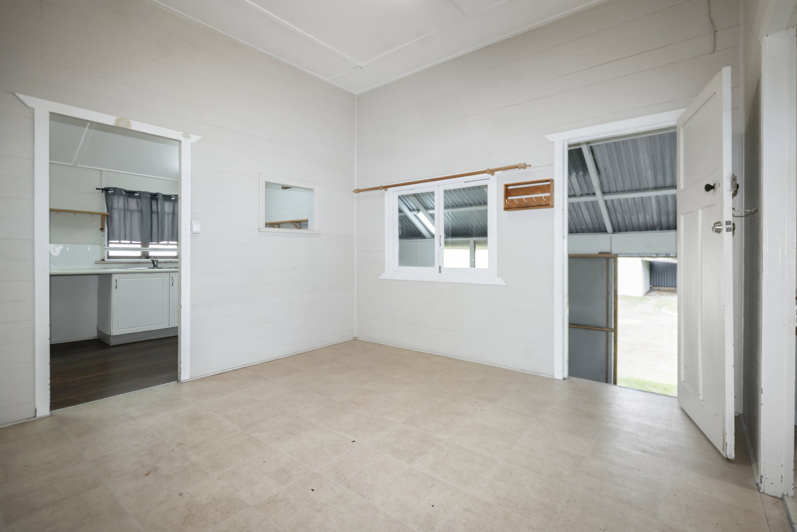 11 Castlereagh Street, Bundaberg South  QLD  4670