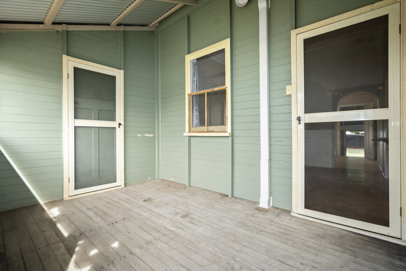 11 Castlereagh Street, Bundaberg South  QLD  4670