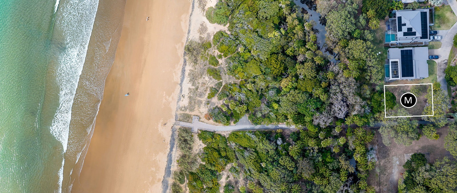 1/12 Ocean Beach Drive, Agnes Water  QLD  4677