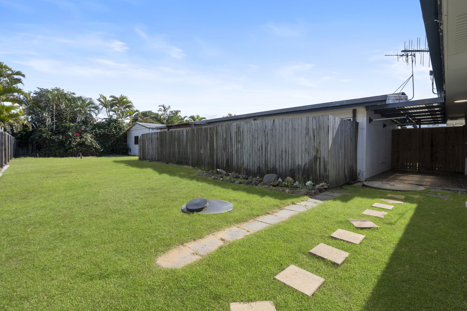 8 Badilla Street, Innes Park  QLD  4670