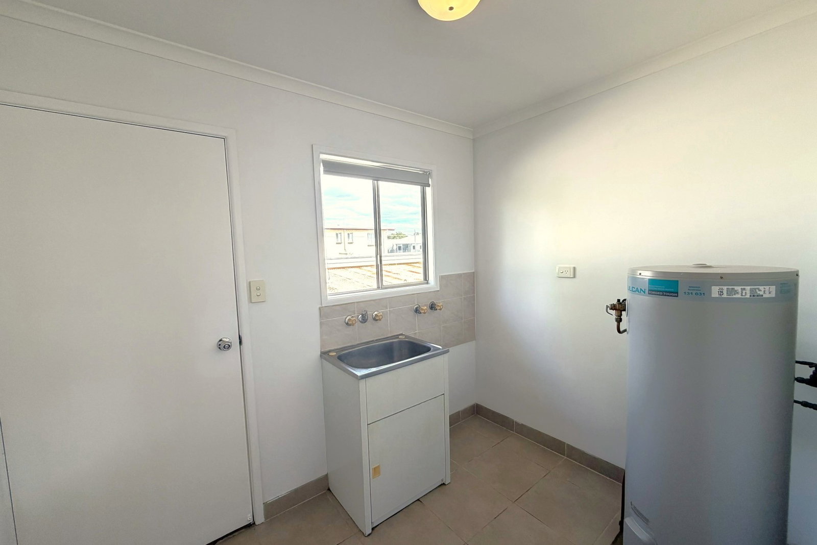 2/18 Geraldine Street, West Gladstone  QLD  4680