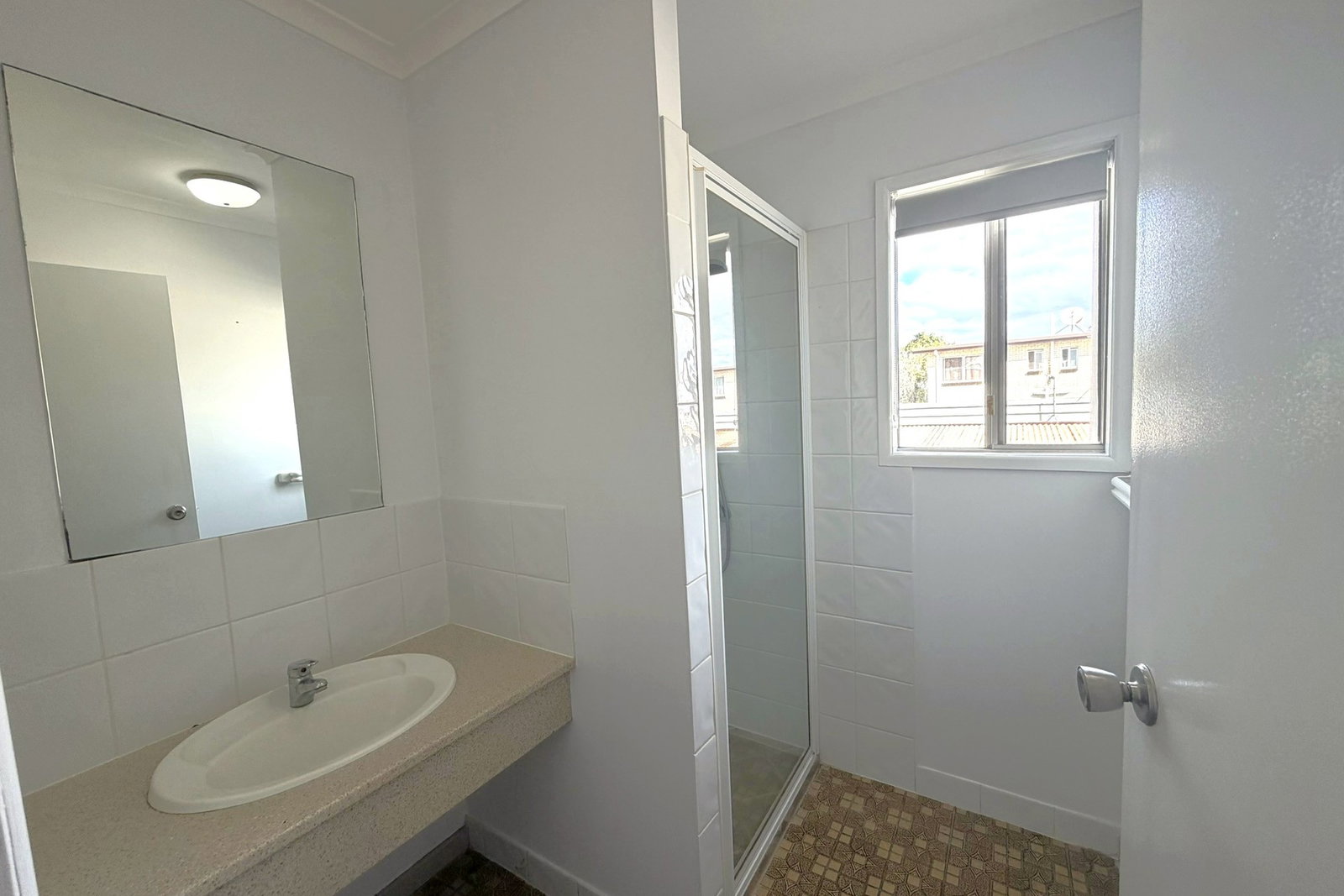 2/18 Geraldine Street, West Gladstone  QLD  4680