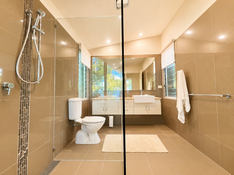 100 Bloodwood Avenue, Agnes Water  QLD  4677