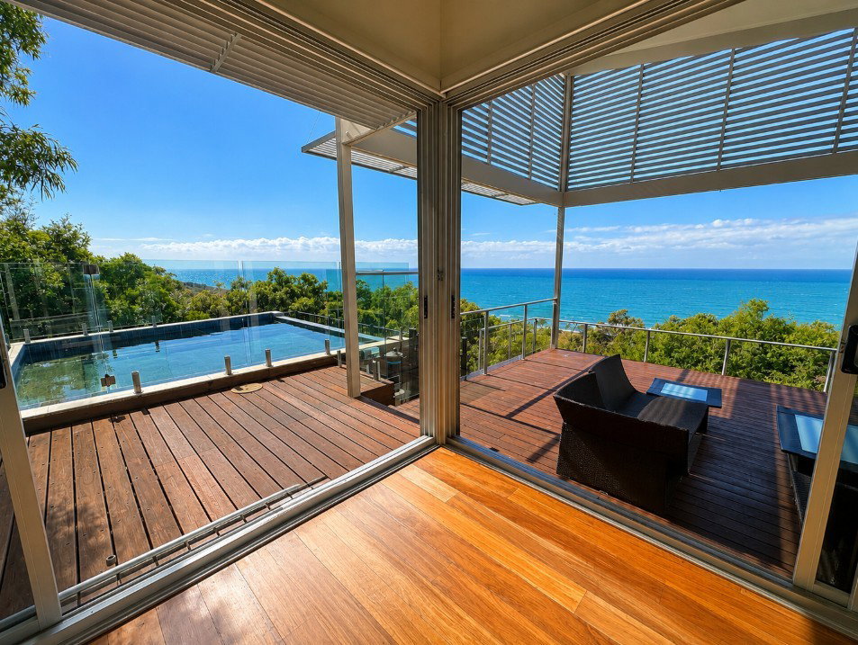 100 Bloodwood Avenue, Agnes Water  QLD  4677