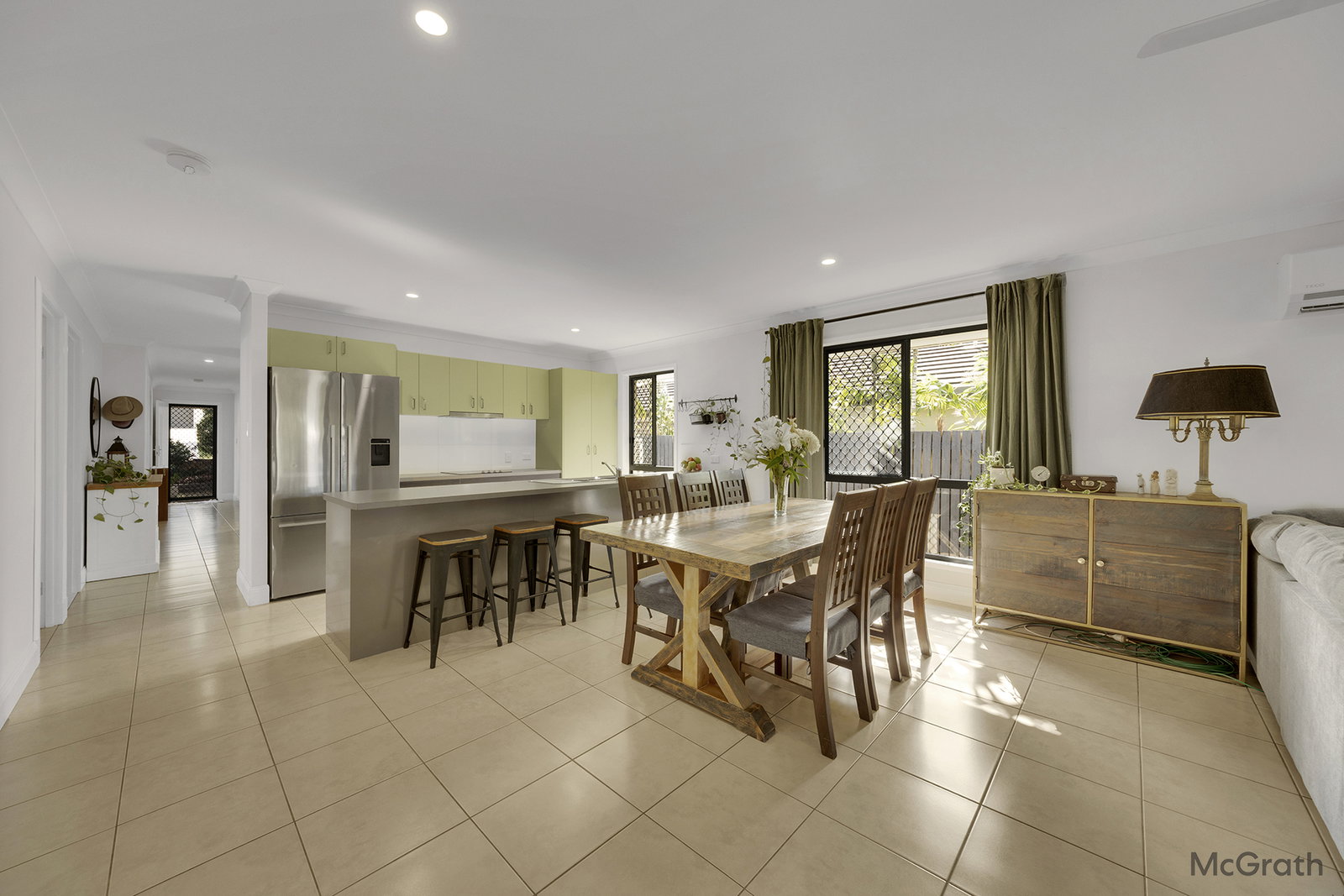 5 Grasstree Crescent, Kirkwood  QLD  4680