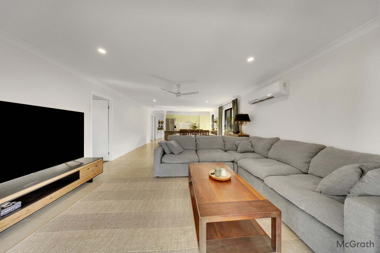 5 Grasstree Crescent, Kirkwood  QLD  4680