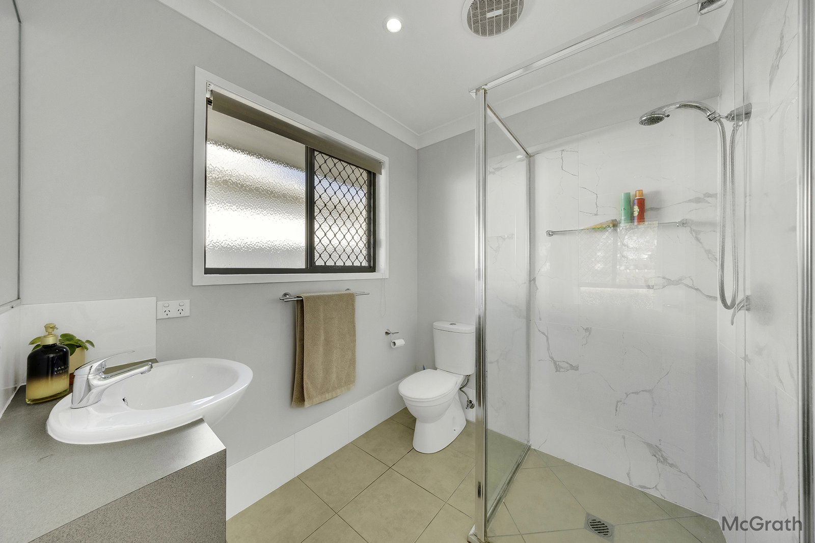5 Grasstree Crescent, Kirkwood  QLD  4680