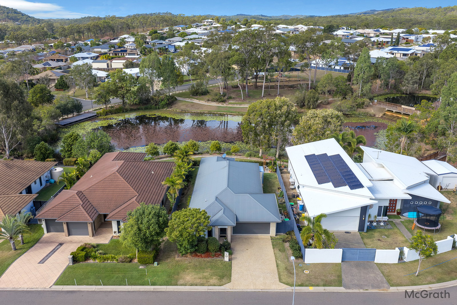 5 Grasstree Crescent, Kirkwood  QLD  4680