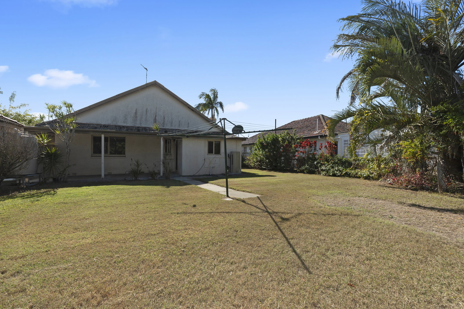 200 Walker Street, Svensson Heights  QLD  4670