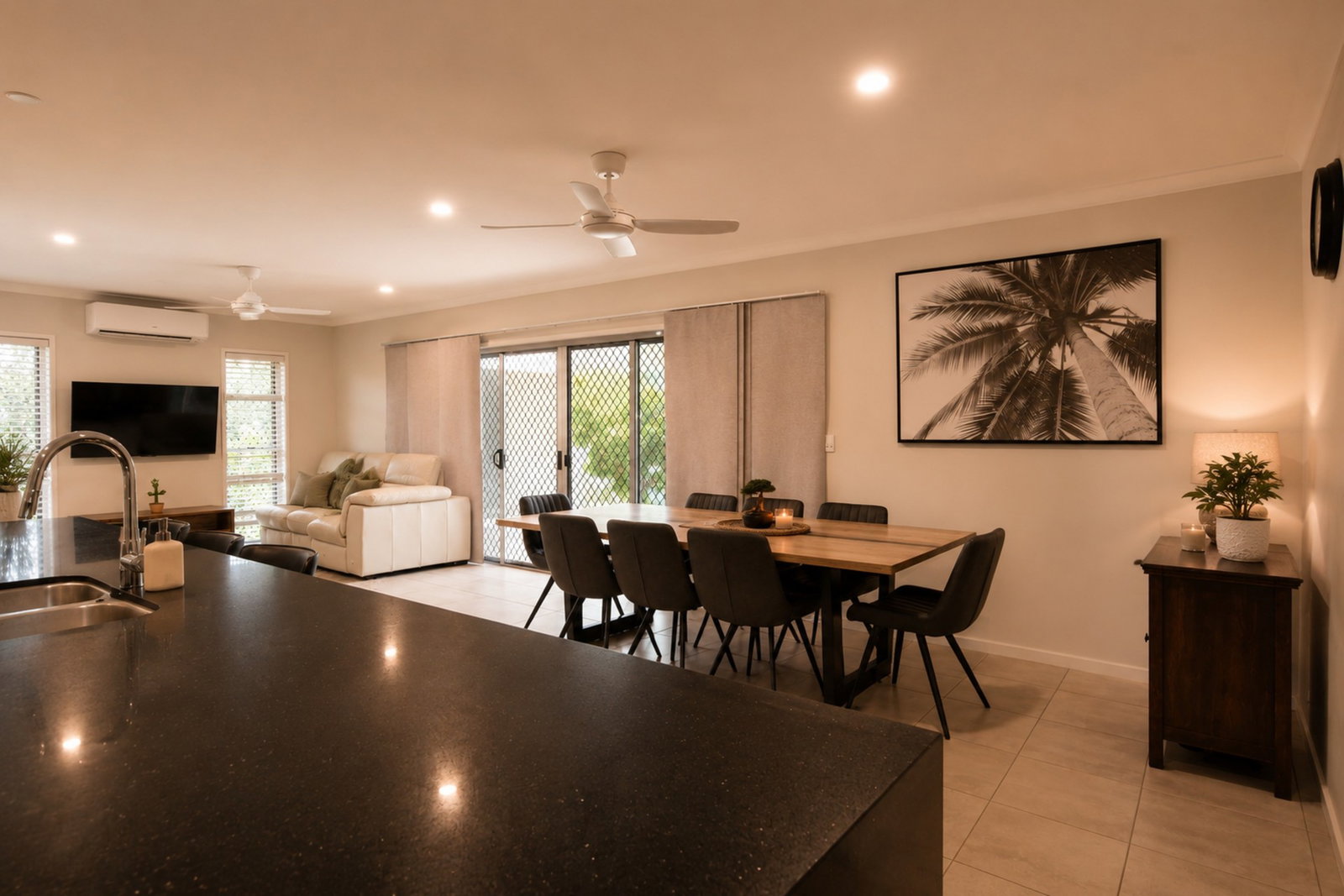 16 Freshwater Drive, Branyan  QLD  4670