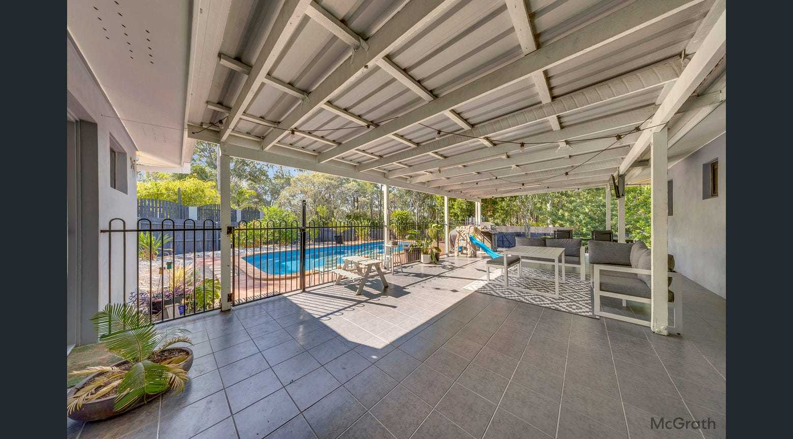 3 Eloise Court, Clinton  QLD  4680